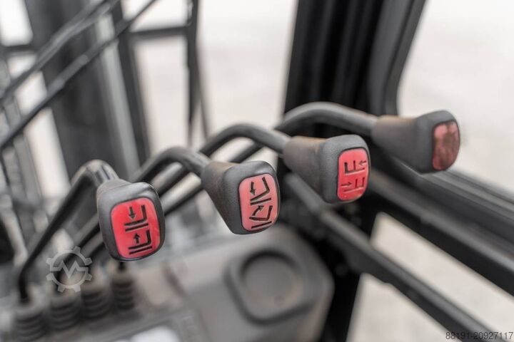 Gabelstapler Manitou MI 25 D