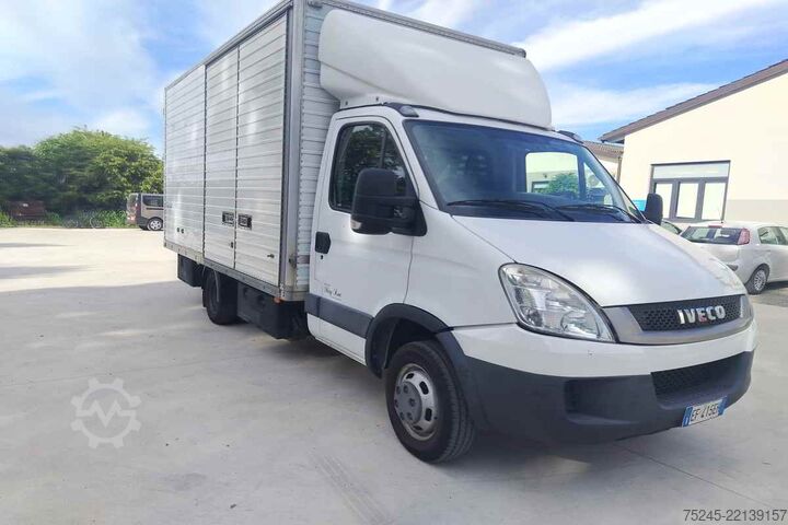 Box van Iveco DAILY 35C 14 3.0 HDI