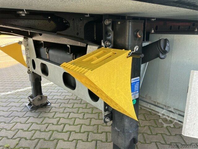 Spezial-LKW Krone Cool Liner SDR 27 eL4-MT