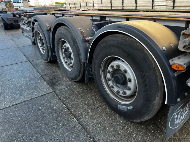 Container transport Renders Euro 800 3DFCST 45FT / 1x Lift Axle / 2x Extend...