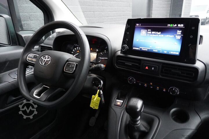 Delivery van Toyota PROACE CITY 1.5 130PK EURO 6 - Airco - Navi - C...