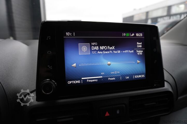 Delivery van Toyota PROACE CITY 1.5 130PK EURO 6 - Airco - Navi - C...