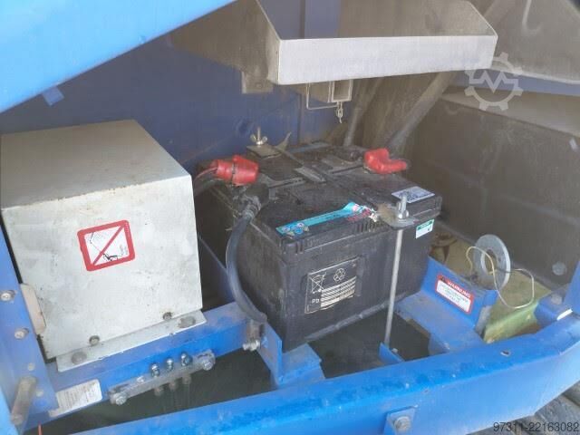 Telescopic boom lift Aichi SR21A