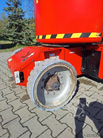 Articulated boom lift JLG E400AJPN