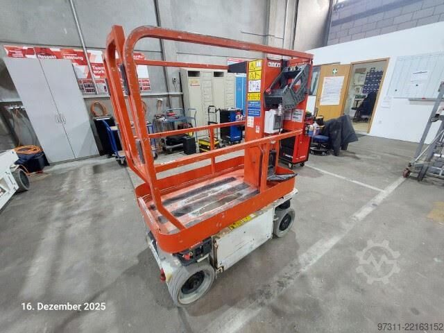 Aerial platform JLG 1230ES