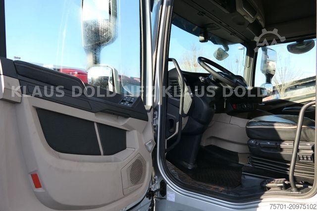 Standard tractor unit DAF XG 530 Retarder Standklima Liftachse Euro 6