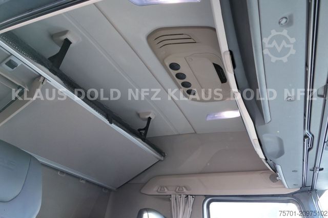 Standard tractor unit DAF XG 530 Retarder Standklima Liftachse Euro 6