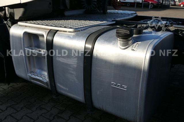 Standard tractor unit DAF XG 530 Retarder Standklima Liftachse Euro 6