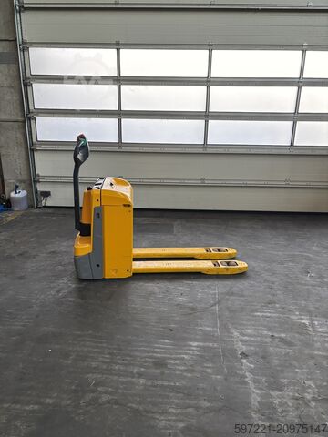 Electric Pallet Trucks Jungheinrich EJE 116