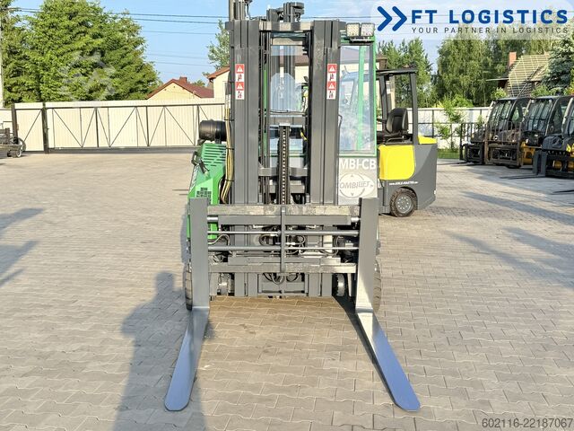 Vierwegestapler Combilift CB3000 DIESEL TRIPLEX 4900 POSITIONER