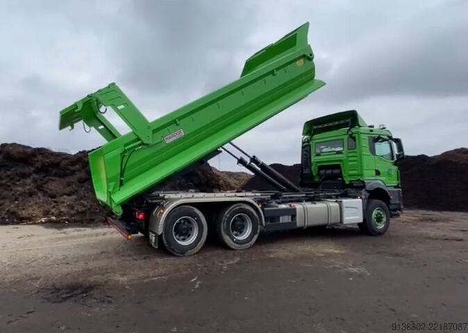 Roll-off container Container-Vertrieb-Chemnitz Halfpipe Abrollcontainer 6,5m