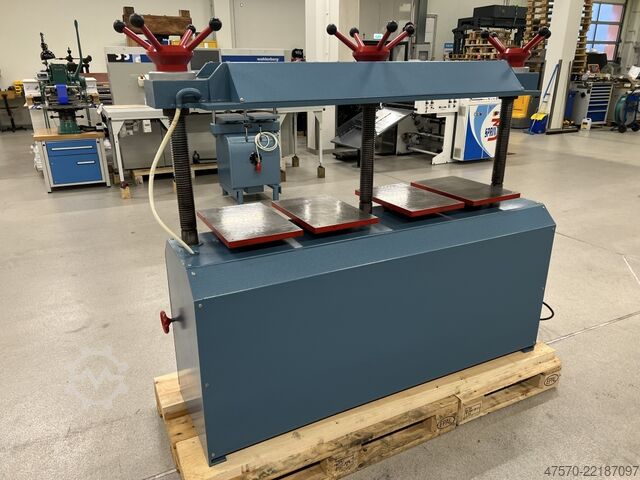 Hydraulische Buchbindereipresse Lechner IV B Hydraulic Bookbinding Press