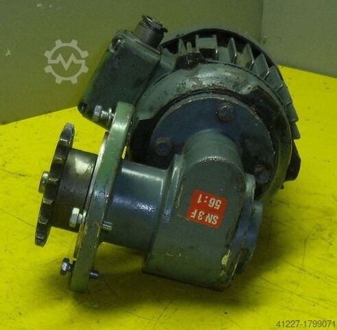 Geared motor 0.18 kW 683 rpm CB RF0,18/4-7R
