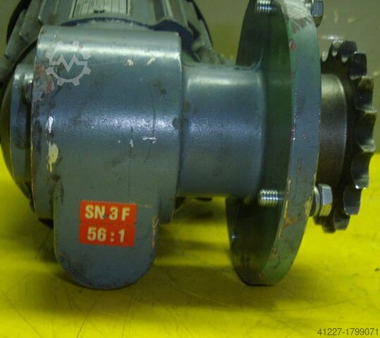 Geared motor 0.18 kW 683 rpm CB RF0,18/4-7R