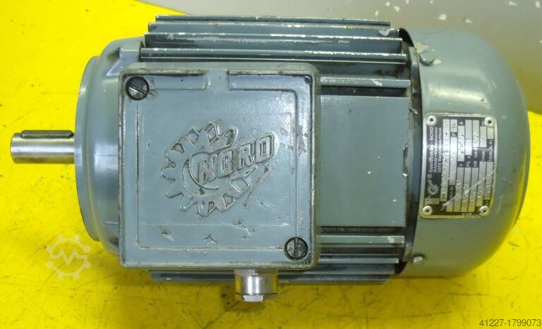 Electric motor 0.55 kW 1380 rpm Nord SK20 GKR7-R100U-80S4