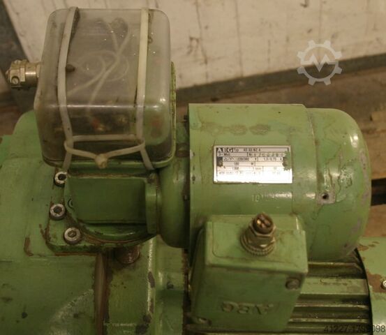 Adjustable geared motor 4 kW 14-70 rpm Prym L75-U24-B14