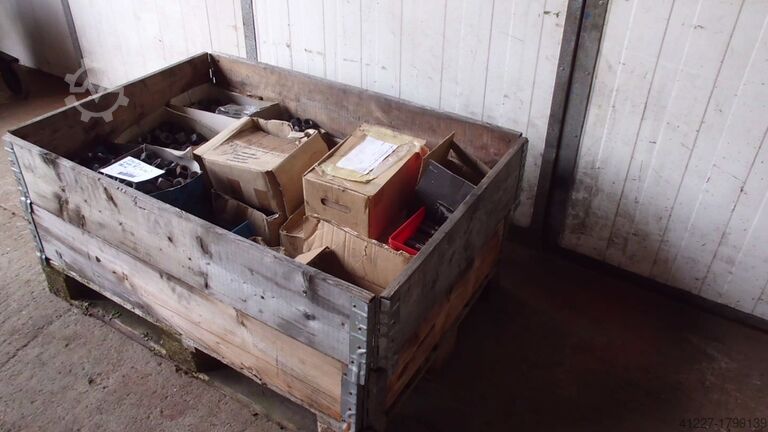 Schrauben 370 kg Bley div Größen