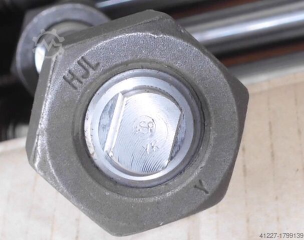 Schrauben 370 kg Bley div Größen