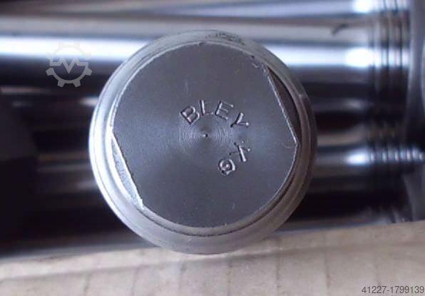 Schrauben 370 kg Bley div Größen