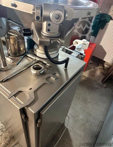Vacuum stuffer VEMAG Sausage Linker