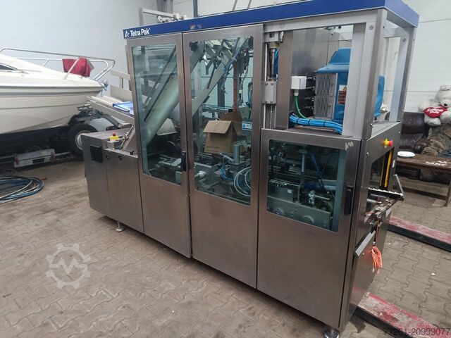 Kartonverpackungsmaschine TETRA PAK CARDBOARD PACKER CBP 32  V400 NEW CONDITION,   FOR 200/250/1000ml
