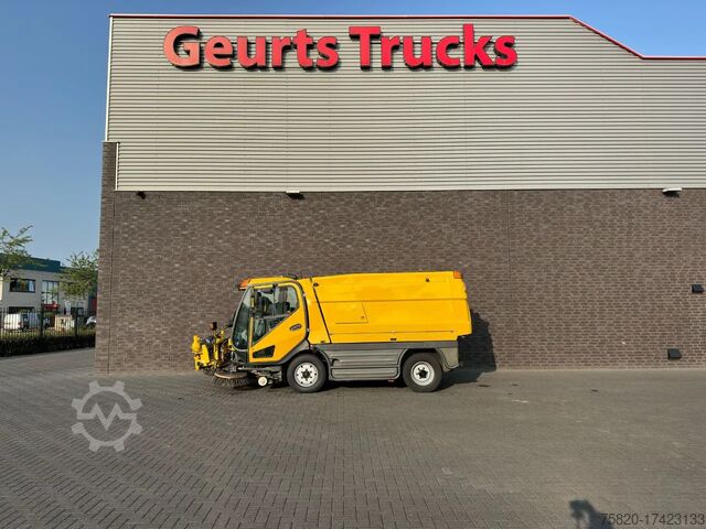 Sweeper Johnston CX400 SWEEPING TRUCK/ KEHRMASCHINE/VEEGWAGEN/FA...