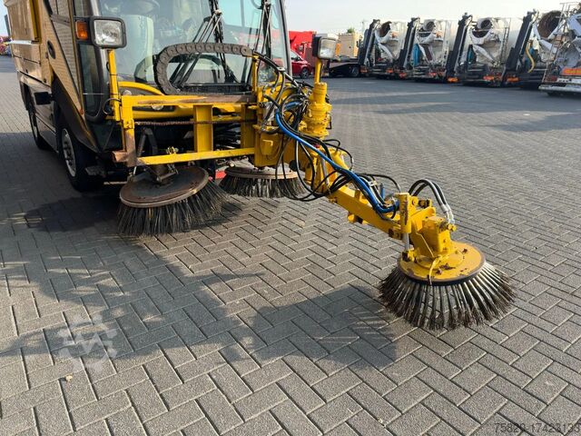 Sweeper Johnston CX400 SWEEPING TRUCK/ KEHRMASCHINE/VEEGWAGEN/FA...