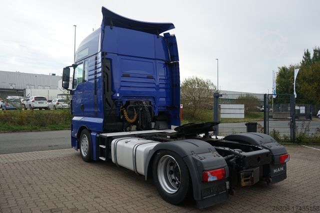 Volume tractor unit MAN 18.460 4x2 XLOW Verstellbare Kupplung XXL ACC