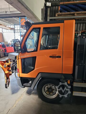 Winter service equipment Multicar M 31