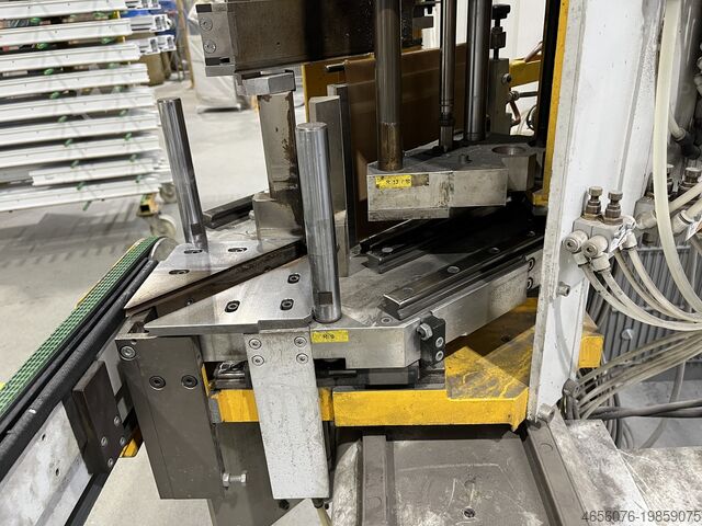 Four-head horizontal welding machine Hollinger MSP-I-280-300 4 headed