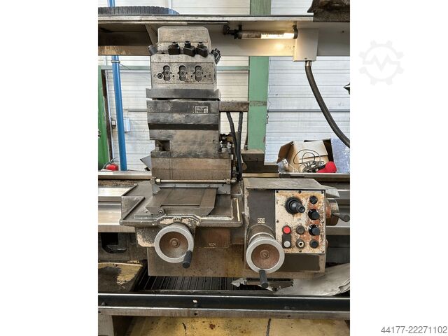 Zyklengesteuerte Drehmaschine Weiler E 120 x 3.000