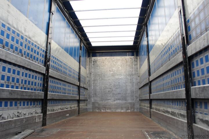 Flatbed truck with tarp MAN TGX 26.460 Retarder Plane-Zug 120M3 Durchlade