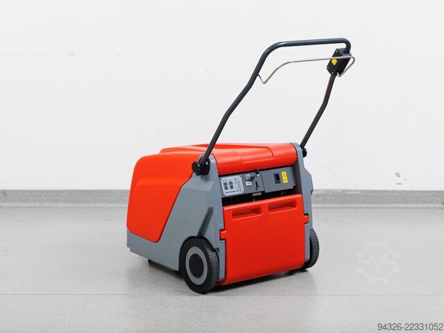 Hako Hamster 500 E NEW BATTERIES Hako Hamster 500 E - NEW BATTERIES - 2400m²/h
