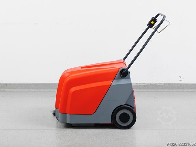 Hako Hamster 500 E NEW BATTERIES Hako Hamster 500 E - NEW BATTERIES - 2400m²/h