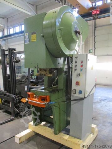 Eccentric Press - Single Column STANKOIMPORT KD 2124K