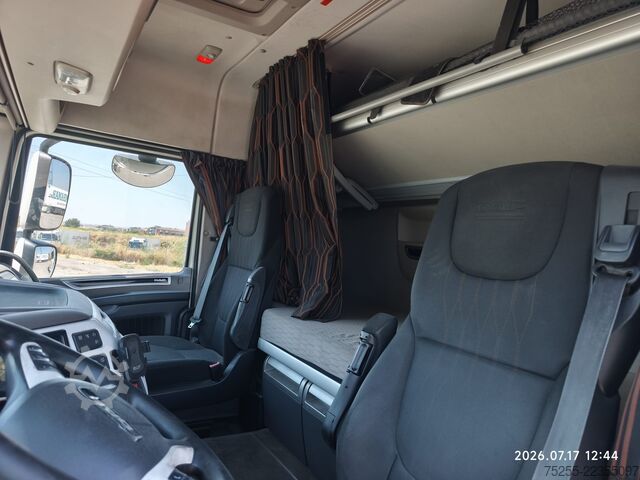 LKW mit Pritsche & Plane DAF 26.450 XF 6X2 EURO 6