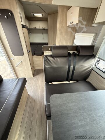 Teilintegriertes Wohnmobil Fiat Ducato Weinsberg Carasuite|  Cambio manuale | Completamente accessoriato