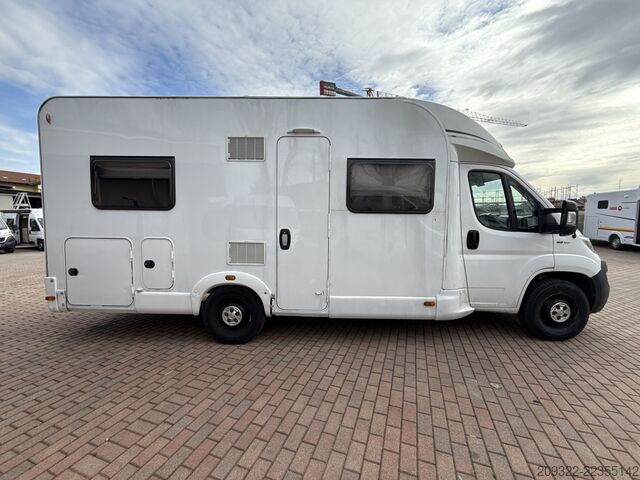 Teilintegriertes Wohnmobil Fiat Ducato Weinsberg Carasuite|  Cambio manuale | Completamente accessoriato