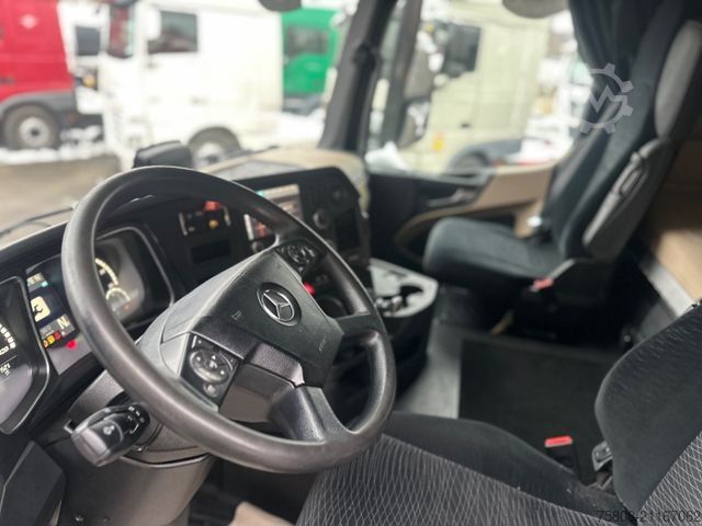 Gefahrgut LKW MERCEDES-BENZ Actros 1840 ADR FL/AT Safety Xenon