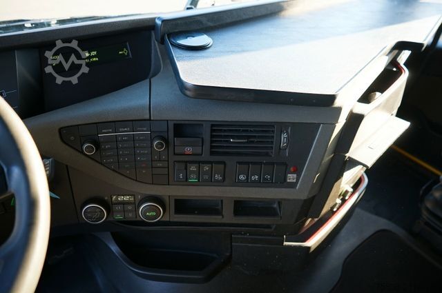 Kipper LKW VOLVO FH460 Getreidekipper Lenk Staplerhalterung