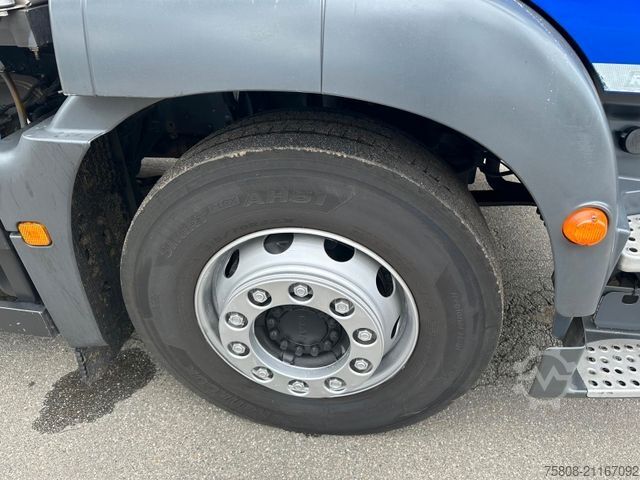 LKW mit Tankaufbau MAN TGM 26.320 Rohr 21.000L Oben/unten Funk Lenk