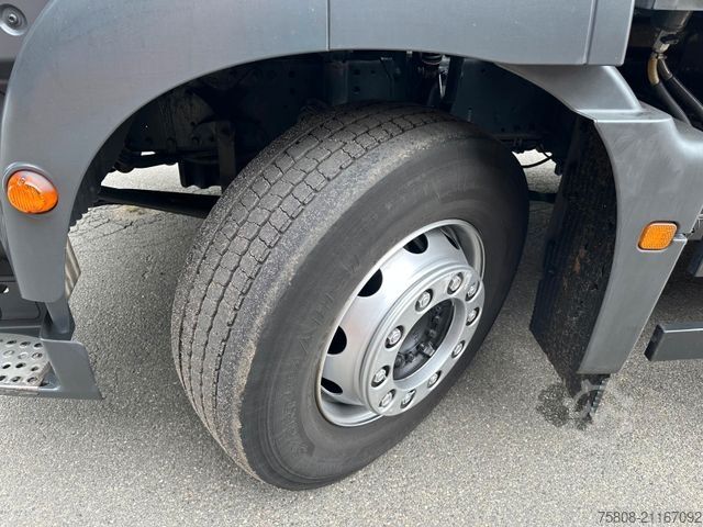 LKW mit Tankaufbau MAN TGM 26.320 Rohr 21.000L Oben/unten Funk Lenk