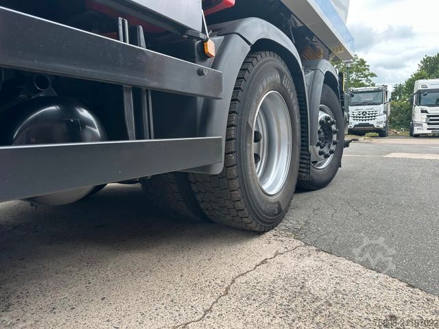 LKW mit Tankaufbau MAN TGM 26.320 Rohr 21.000L Oben/unten Funk Lenk