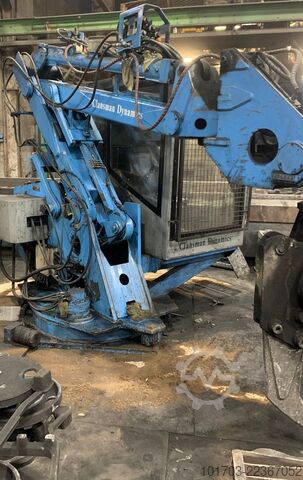 Foundry Manipulator CLANSMAN DYNAMICS Capacity: 250 KG