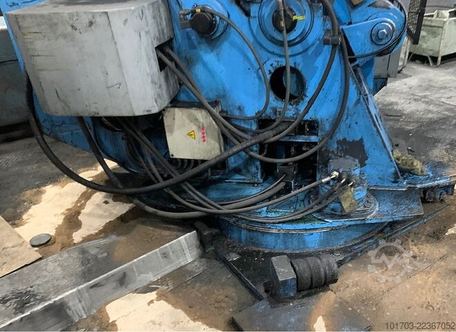 Foundry Manipulator CLANSMAN DYNAMICS Capacity: 250 KG