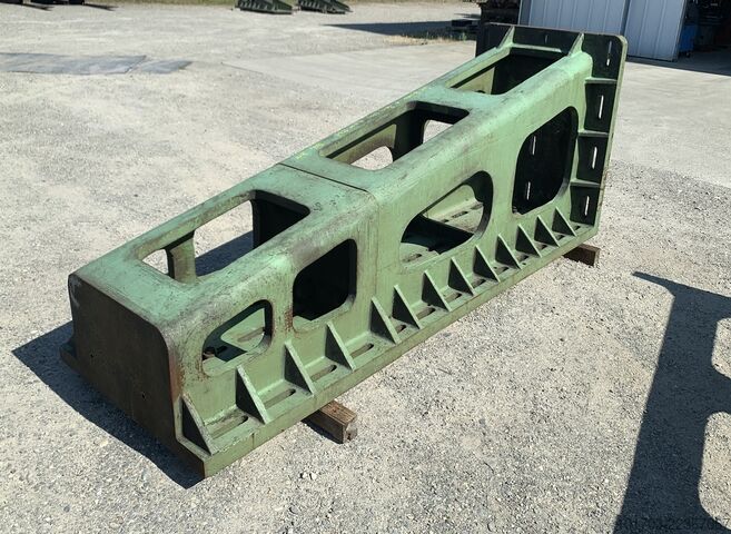 Pair of cast iron angle plates Paire d'équerres en fonte 3000 x 1000 x 1245 mm