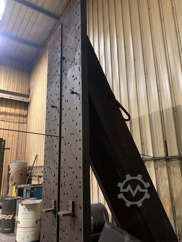 Pair of cast iron angle plates Equerres de bridage en fonte 4000 x 2000 x 575 mm