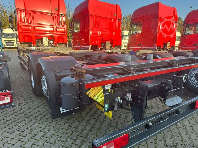 Swap body with platform and tarpaulin DAF XF 480