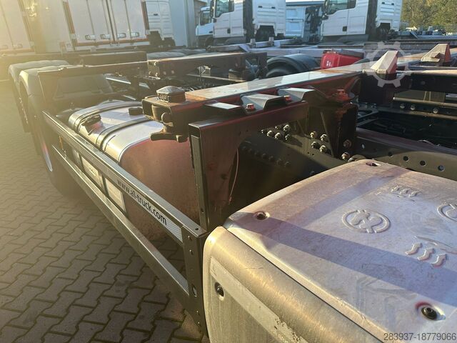 Swap body with platform and tarpaulin DAF XF 480
