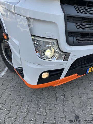 Standard-SZM Mercedes-Benz Actros 1842 Streamspace / 575 dkm / Tacho V2 / ...